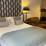 Hotel Le Trophée By M 3*