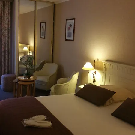 Le Trophee Boutique Spa- La Loggia Deauville