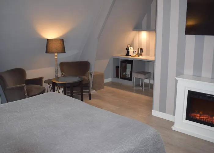 Le Trophee Boutique Spa- La Loggia Deauville