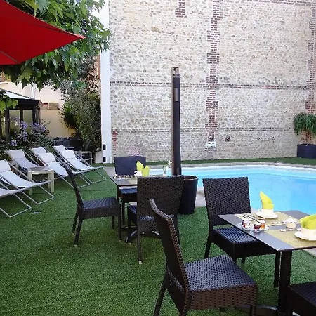 Le Trophee Boutique Spa- La Loggia Deauville