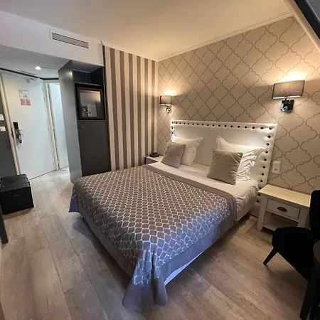 Le Trophee Boutique Spa- La Loggia Deauville