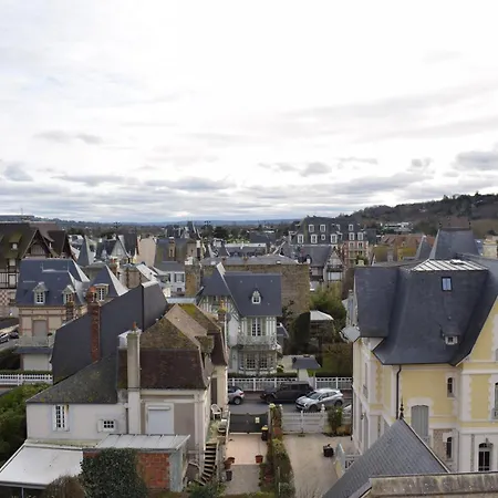 Le Trophee Boutique Spa- La Loggia Otel