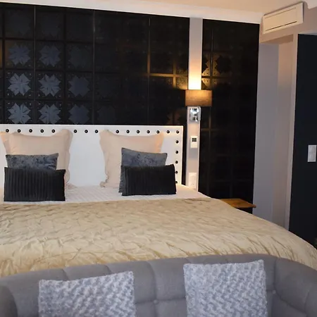 Le Trophee Boutique Spa- La Loggia 호텔 도빌