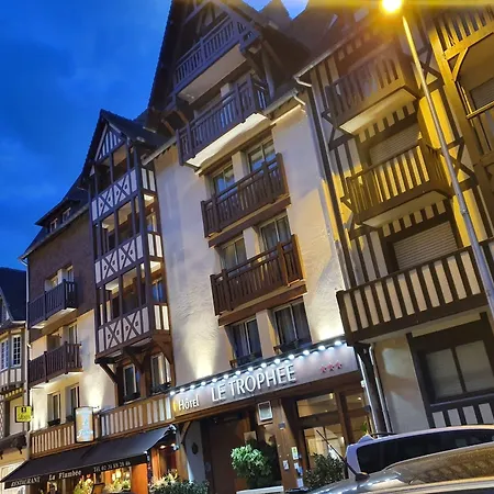Le Trophee Boutique Spa- La Loggia 호텔 3*