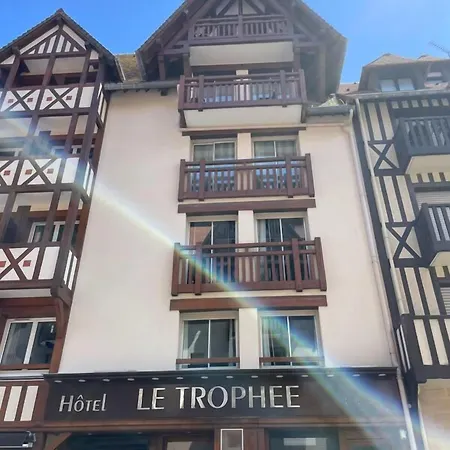 Le Trophee Boutique Spa- La Loggia 호텔 도빌