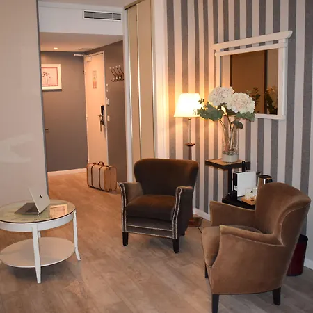 Hotel Le Trophée By M 3*