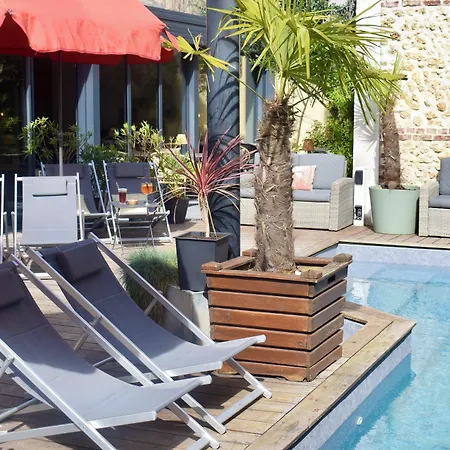 Le Trophée By M Hotel 3*