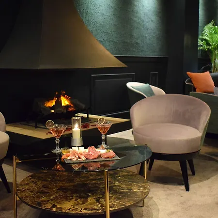 Le Trophée By M Hotel