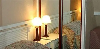 Hotel Le Trophée By M 3*