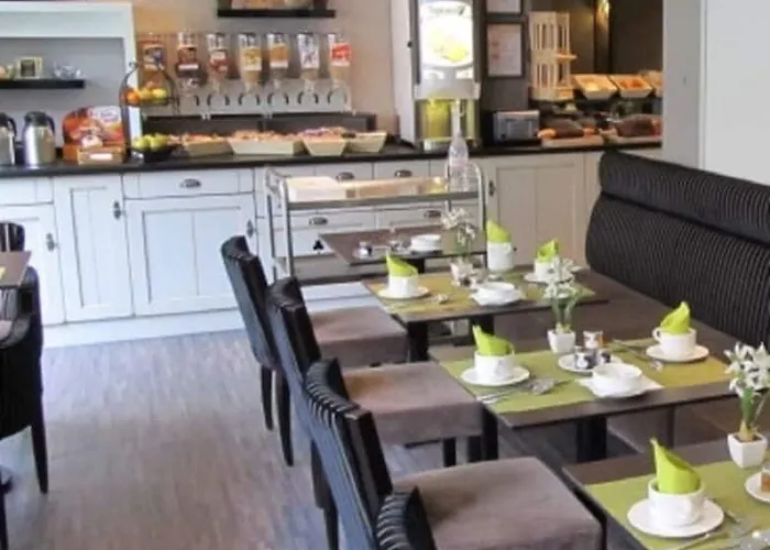 Le Trophee Boutique Spa- La Loggia Otel Deauville