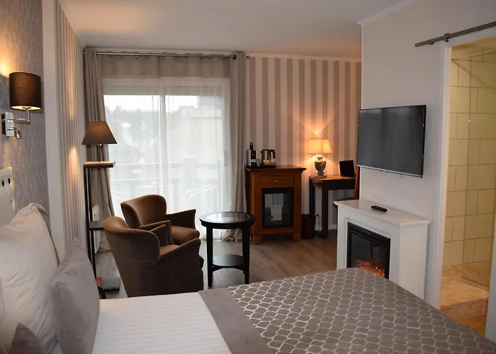 Le Trophee Boutique Spa- La Loggia ドーヴィル